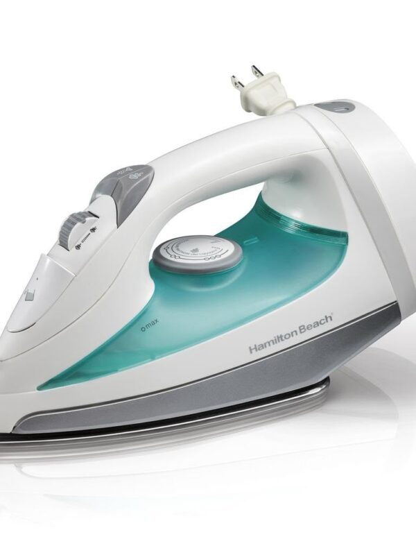 WhatsApp Image 2026-07-13 at 21.14.09 Hamilton Beach Plancha de Vapor con Cable Retráctil Base de Acero Inoxidable 14212
